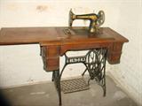 Antique Singer treadle sewing machine