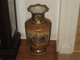 Beautiful Vintage Japanese inspired Vase from China