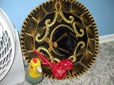 Sombrero and maracas