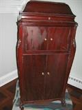VICTROLA "Talking Machine"