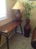 Thomasville/Broyhill Sofa Table Southwest Table Lamp Floor Vase 