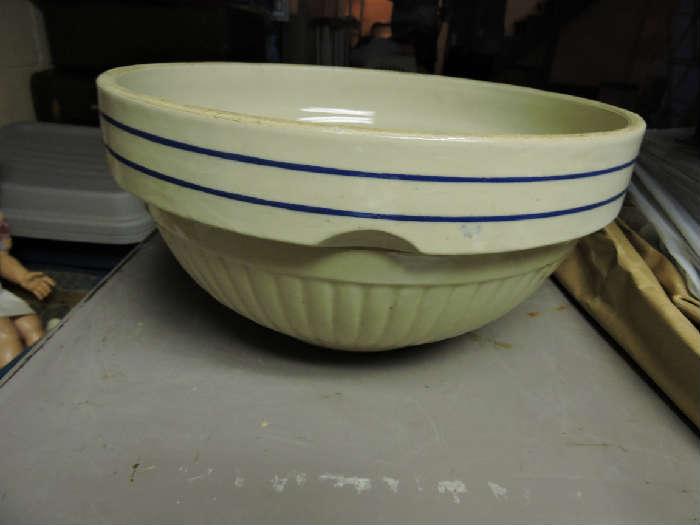 Red Wing mixing bowl