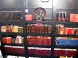 Books and decorative items