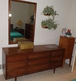 Mid Century Modern Dresser.  Dixie Furniture Company