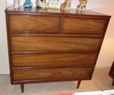 Chest of Drawer - Matching Dixie Furniture Company Bedroom Suite