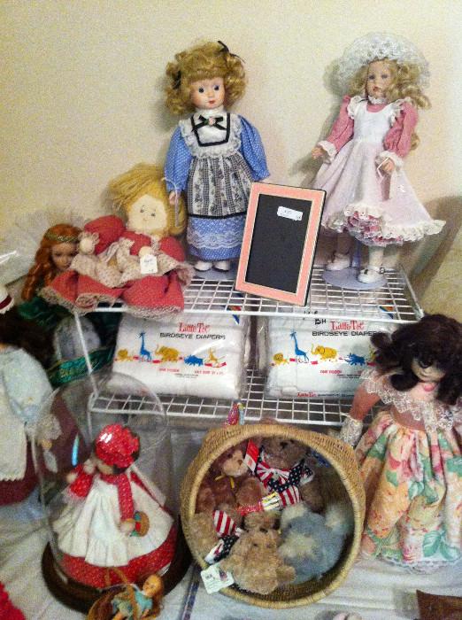                                 variety of dolls
