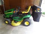 JOHN DEERE LA 125 100 SERIES 42" CUT - WITH ATTACHMENTS & FRONT BUMPER - 175 HOURS / 2008 