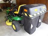 JOHN DEERE LA 125 100 SERIES 42" CUT - WITH ATTACHMENTS & FRONT BUMPER - 175 HOURS / 2008