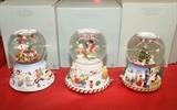 Party Lite Christmas globes 