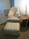 chair w/ ottoman