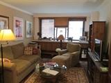 Welcome to this pristine elegant apartment near UNION SQUARE for a rare Manhattan tag sale event!