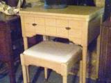 SEWING MACHINE WITH BENCH