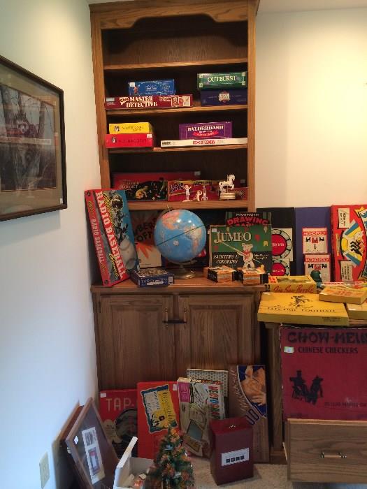Many great vintage and antique games and toys