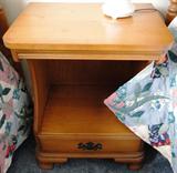 Wood end table $ 40.00