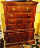 Men's dresser $ 140.00