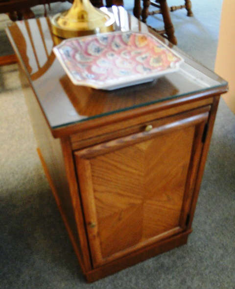 Accent cabinet $ 60.00