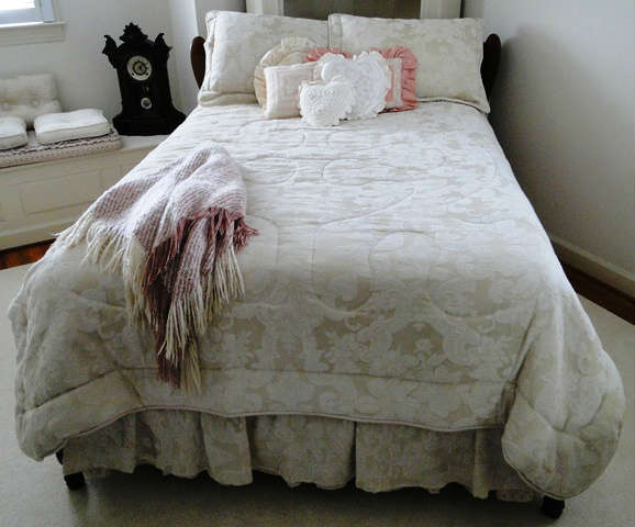 Full Bed $ 400.00 (bedding / linens sold seperately)