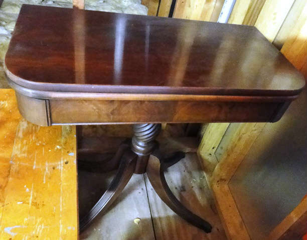 Antique table $ 140.00