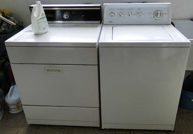 Whirlpool Washer / Dryer Set $ 300.00