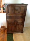 Ethan Allen Bar $ 400.00