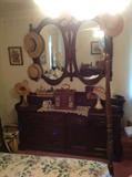 Ethan Allen dresser / mirror $ 460.00