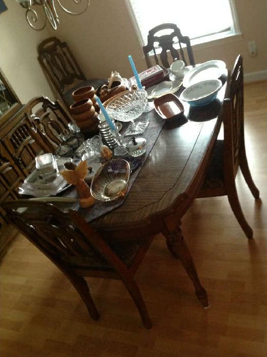 Dining Table / 6 Chairs - $ 240.00