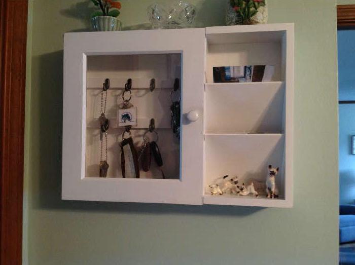 Glass front / key holder / Wall hanging - $ 20.00