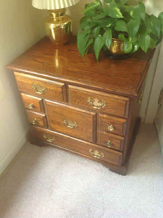Cabinet / drawers - $ 120.00