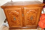 Beautiful wood liquor / china cabinet - $ 125.
