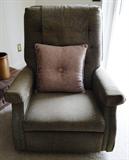 Item FR7 Green recliner $ 75.00