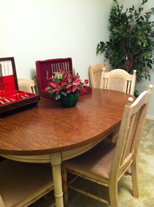               Dining table/6 chairs; sets of flatware