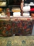                        Many linens; tapestry