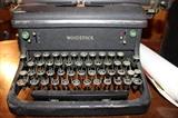 Vintage Woodstock Typewritter