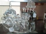 Godinger Cinderella's Coach in crystal, Blown glas piano with music box