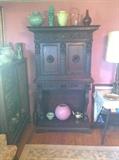 ORNATE CARVED MAHOGANY BAR/CHINA CABINET