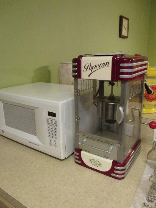 Nostalgia Popcorn Machine, Microwave