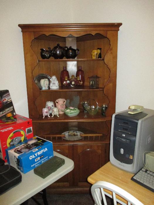Corner Cabinet, Computer Windows XP