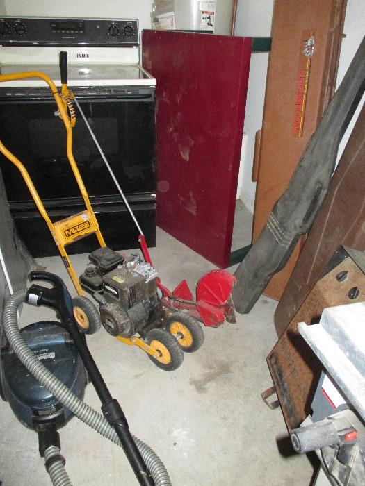 McLane Edger With Briggs and Stratton, Good Kenmore Floor Vacuum Cleaner, Gun Cases