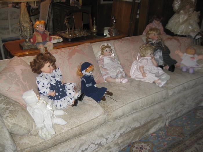 COLLECTABLE DOLLS