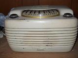 Old Philco radio
