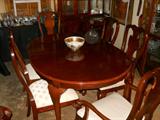 Drexel Dining Table/6 chairs/2 leaves