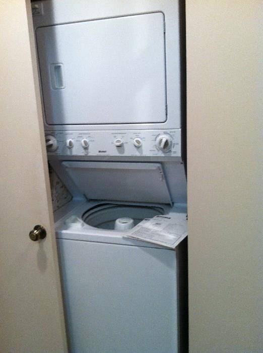 Stackable washer and dryer