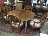 Dining set with 4 chairs and an extra leaf