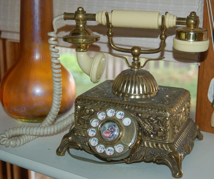 Boudoir Telephone 