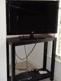 LG 32" Flat Screen LED TV Television