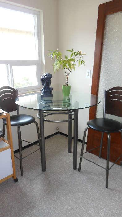 $39 Bistro table with 2 stools