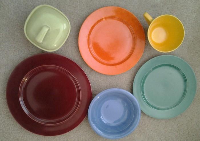 Assorted Pieces Fiestaware Style Dinnerware Pieces