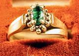 14kt Gold Emerald Ring