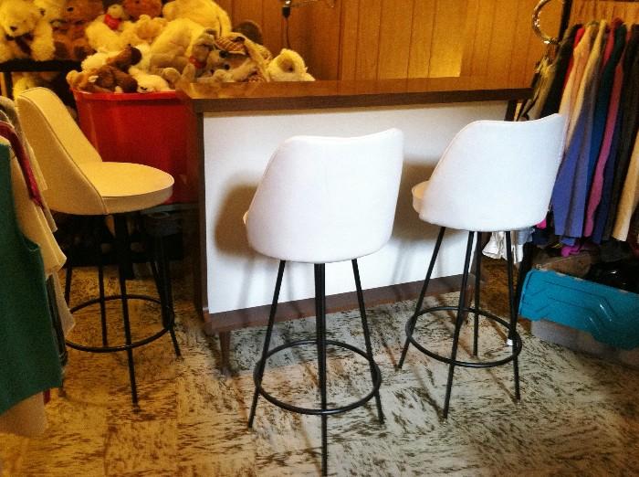 Outstanding, 1950's Portable Bar, With Matching Barstools