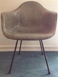 CHARLES & RAY EAMES FIBERGLASS SHELL CHAIR